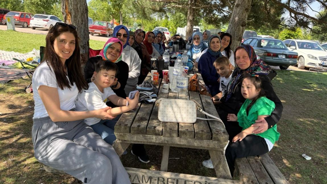 BİRLİKTE PİKNİK BİRLİKTE FARKINDALIK